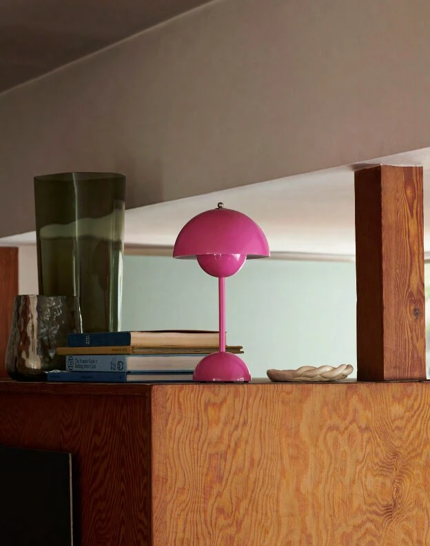 &Tradition Flowerpot VP9 Tischlampe Tragbar Mit Magnetischem Ladekabel, Tangy Pink â Bild 2